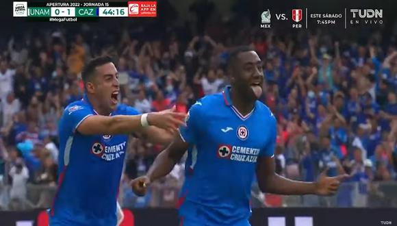 Gonzalo Carneiro amplía la ventaja de Cruz Azul ante Pumas por 2-0. Foto: Captura: TUDN