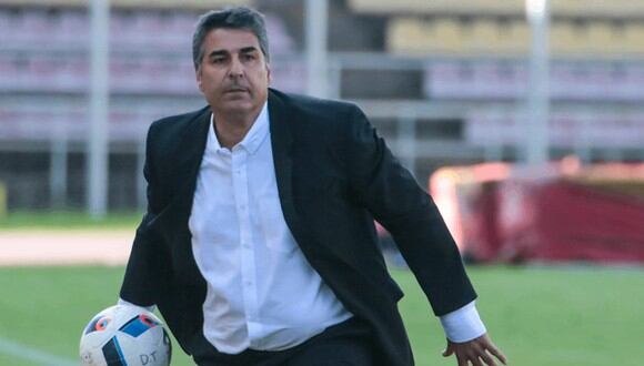 Santiago Escobar es actualmente entrenador de la Universidad de Chile (Foto: UdeChile)