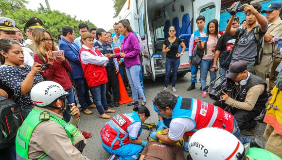 Las ambulancias estarán en alerta máxima desde las 8:00 a.m. del 17 de abril hasta las 08:00a.m. del 22 de abril. (Foto: Andina)