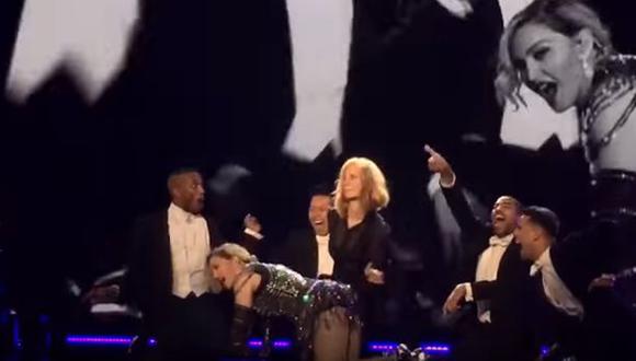 Jessica Chastain ‘azotó’ a Madonna durante concierto en Praga