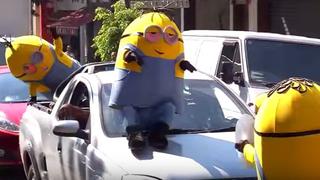 Minions "atacan" y causan caos en calles de Brasil [VIDEO]