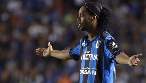 Ronaldinho pidió disculpas por abandonar estadio de Querétaro