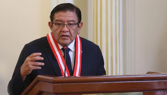Jorge Luis Salas Arenas, presidente del JNE; dijo que estaba a favor de dejar su antejuicio para ser investigado. (Foto: Difusión)