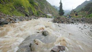 Pozuzo: unas 2.500 familias están en grave riesgo por posible desembalse de río