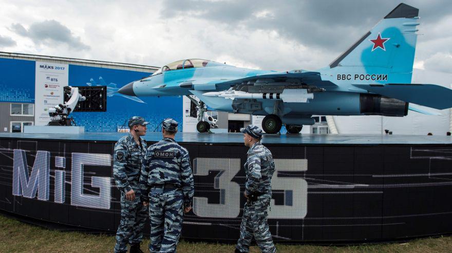 La corporación MiG comenzará a fabricar en serie el caza de nueva generación MiG-35 en un par de años, según dijo su director general, Iliá Tarasenko, en el primer día del XIII Salón Internacional de Aviación y del Espacio (MAKS, por sus siglas en ruso). (Foto: EFE)
