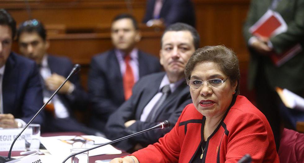La vocera alterna de Fuerza Popular, Luz Salgado, cuestionó la decisión de Martín Vizcarra de plantear cuestión de confianza. (Foto: Congreso de la República)