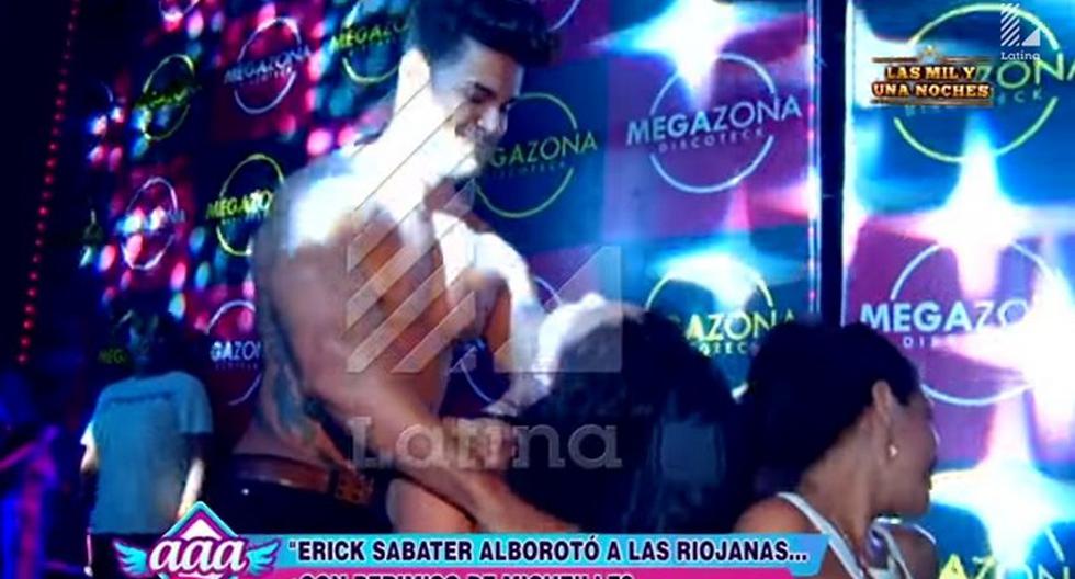 Erick Sabater alborotó a riojanas con sensual show. (Captura Latina)