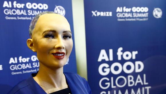 La inteligencia artificial no son solo robots con aspecto humanoide. Hoy la encontramos en smartphones, parlantes y otro tipo de dispositivos. (Foto: Reuters)