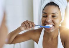 4 acciones que están dañando tus dientes y no lo sabías