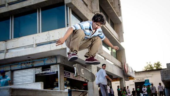 Prohíben uso de bancas como rampas de skate en Punta Hermosa