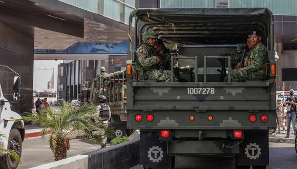 El ejército y la Guardia Nacional patrullan en Tijuana, en Baja California. (EPA).
