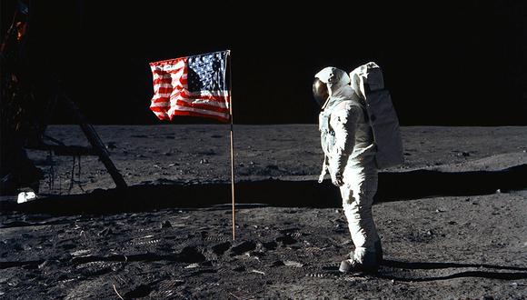 Esta fotografía es de 1969 y fue tomada por Neil Armstrong. Muestra al astronauta Buzz Aldrin en la Luna, durante la misión Apolo 11 de la NASA. (Foto: AFP)