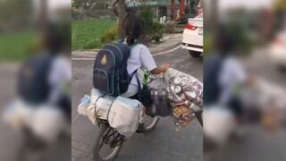 La conmovedora historia de una niña que todos los días a la salida de su colegio cargaba basura para reciclar