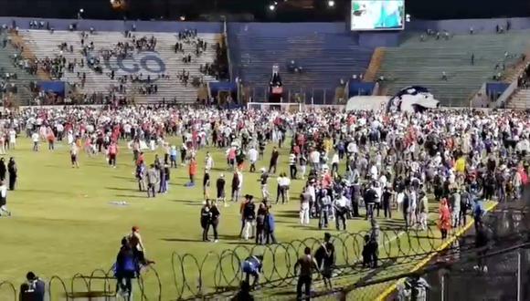El defensor del pueblo hondureño condenó el ataque al autobús del equipo Motagua el sábado, que dejó a tres jugadores lesionados y dio paso a un enfrentamiento entre hinchas del club y del Olimpia. (Reuters)