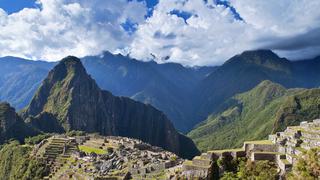 Cusco: comuneros bloquean vía férrea por huelga y 3.000 turistas no llegarán a Machu Picchu