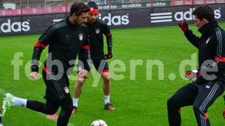 Claudio Pizarro volvió a entrenar con Bayern Múnich tras lesión