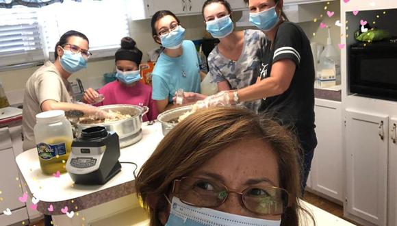 Nery Salazar y parte de su equipo de trabajo en un día normal. La ayuda que esta mujer y su organización hacen en un condado de Estados Unidos se ha incrementado durante la pandemia del nuevo coronavirus. (Foto: Facebook de “Nery’s Promise”)