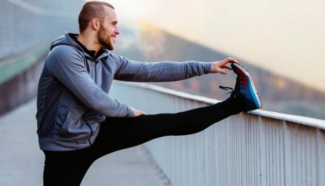 FOTO 1 | Cuatro ejercicios que ayudan quemar un mayor número de calorías que correr. Continúa para conocer cuáles son. (Foto: Archivo El Comercio)