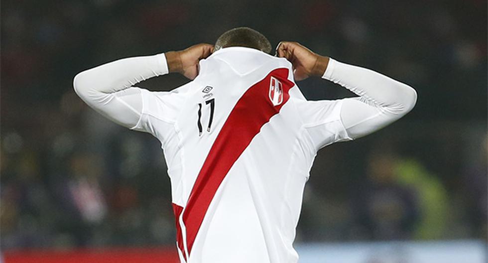 Luis Advíncula sufrió este sábado una lesión y no jugará con la Selección Peruana las Eliminatorias. (Foto: Getty Images)