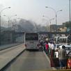Incendio de auto particular causa congesti&oacute;n en el Metropolitano. (Foto: @11Krystell)