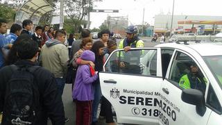 Lima llevó pasajeros en patrullas y camiones ante paro [FOTOS]