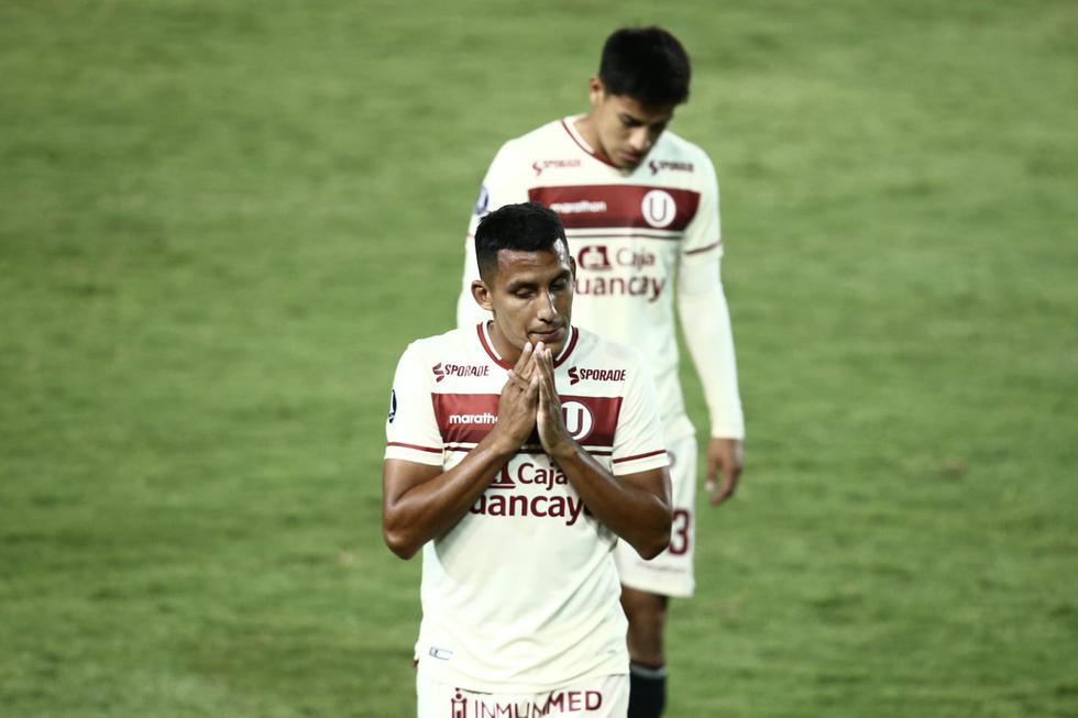 El lamento de los jugadores de Universitario tras caer frente a Palmeiras por la Copa Libertadores | Foto: Jesús Saucedo/GEC