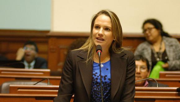 La congresista Luciana León indicó que la posición de su bancada es la acordada el último lunes en Junta de Portavoces. (Foto: GEC)