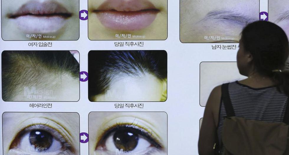 Anuncios de cirugía estética en estación del metro de Seúl. (Foto: EFE)