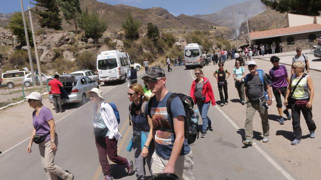 Arequipa: más de 2 mil turistas varados debido a protesta en el Colca