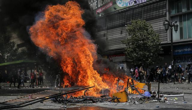 Un último reporte del Instituto Nacional de Derechos Humanos (INDH) contó, además, 584 heridos, 245 de ellos por armas de fuego. (Foto: AFP)