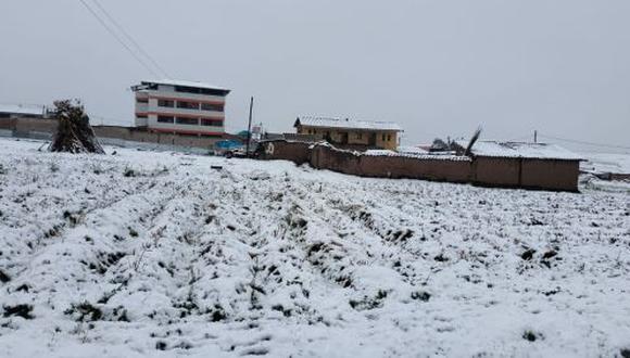 Intensa nevada y lluvia se registró de manera intensa la madrugada y mañana del 8 de mayo. (Foto: Andina)