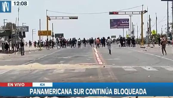 Policías intentan desbloquear la carretera Panamericana Sur en Ica | Captura de Canal N
