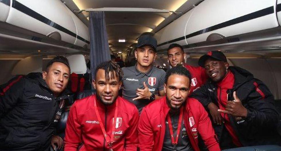 La selección peruana partió a Brasil en medio de risas. (Fotos: 
@SeleccionPeru | Twitter)