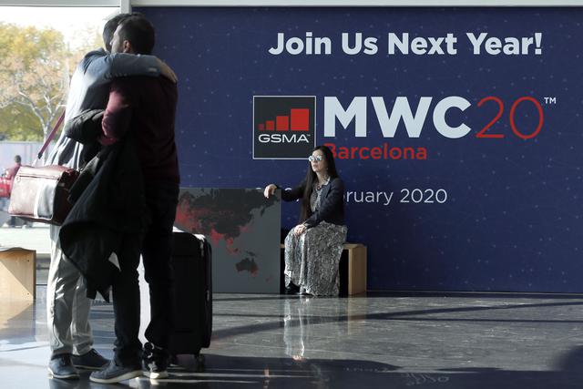 Ante la ola de cancelaciones, los organizadores decidieron no realizar el Mobile World Congress (MWC) de Barcelona de este año. (Pau Barrena / AFP)