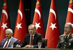 Turquía: cierran medios de comunicación por supuestos nexos golpistas 