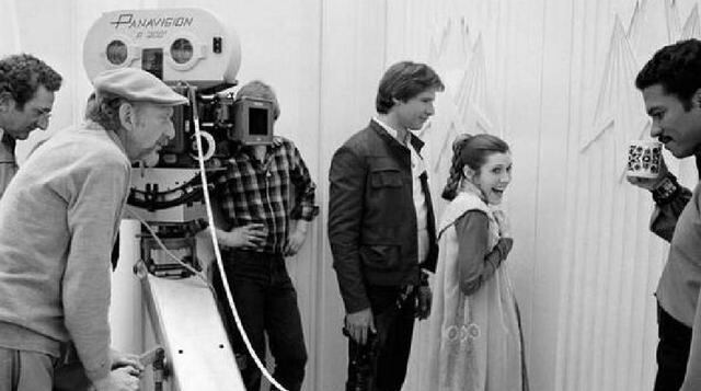 La inolvidable Carrie Fisher detrás de las cámaras de Star Wars - 4