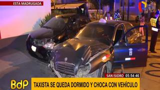 San Isidro: cuatro heridos dejó choque de dos autos en Av. Petit Thouars | VIDEO