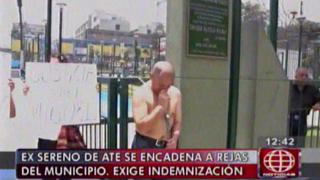 Ex sereno se encadenó en la puerta de la Municipalidad de Ate