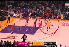 Los Ángeles Lakers vs. Houston Rockets: LeBron James y el no look pass que deleitó al Staples Center | VIDEO