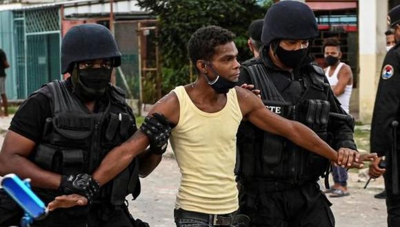 Amnistía Internacional sostiene que al menos 247 personas han sido detenidas o que están desaparecidas en el marco de las protestas en Cuba. (Foto: Getty Images)