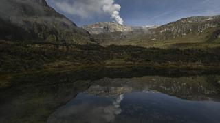Geólogos detectan “leve incremento” en actividad del volcán Nevado del Ruiz