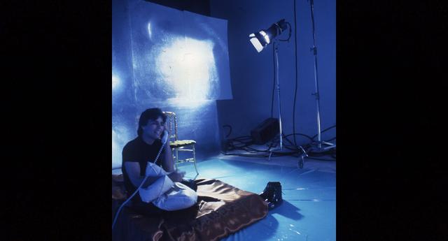 Pedro Suárez Vértiz, durante las grabaciones del videoclip de "Me estoy enamorando". (Foto: Germán Ballesteros - El Comercio)