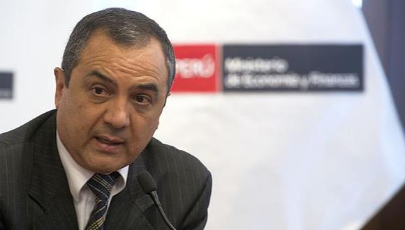 Carlos Oliva, ministro de Economía y Finanzas. (Foto: AFP)