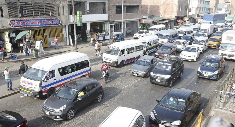 La ley autoriza que vehículos tipo M1, de carrocería sedán y station wagon, y M2, con un peso de entre 1.000 y 2.000 kilos, brinden el servicio de taxi colectivo.