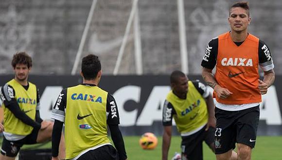Paolo Guerrero es el '9' de Mano Menezes en Corinthians