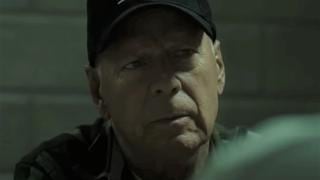 “En el lugar equivocado”: dónde ver y de qué trata la última película de Bruce Willis 