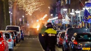 Segunda noche de protestas contra toque de queda por el coronavirus en Países Bajos