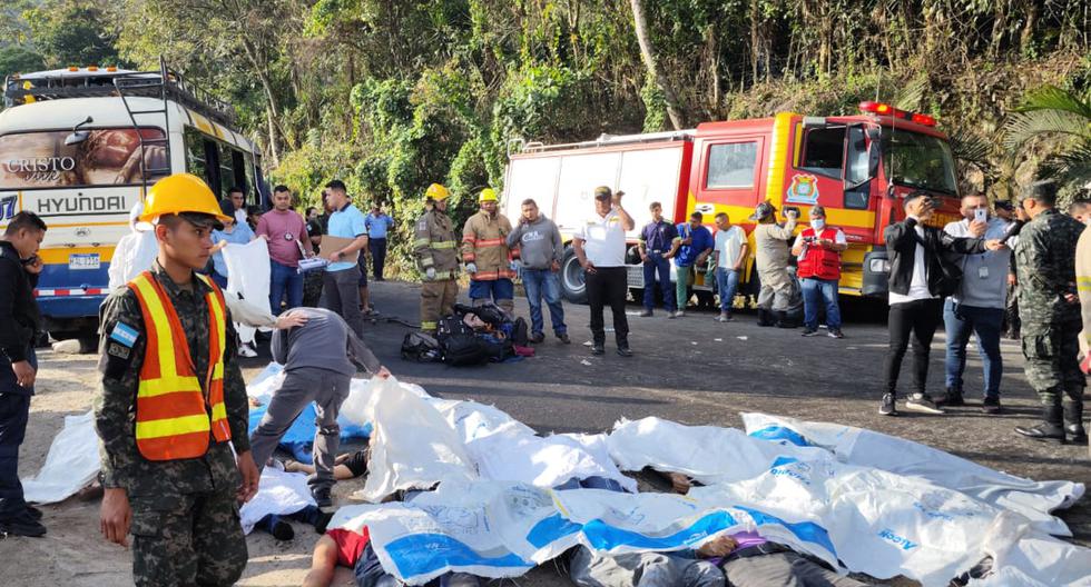 At least 17 dead in collision between two buses on a route in Honduras ...