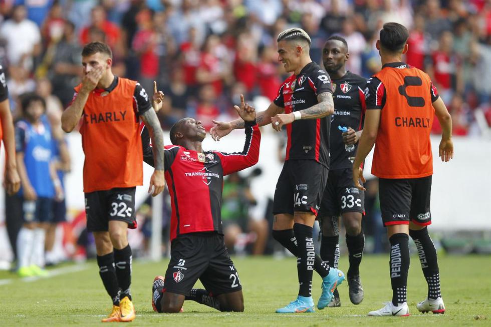 Atlas empató 1-1 ante Chivas y clasificó a semifinales del Clausura 2022 | Foto: EFE