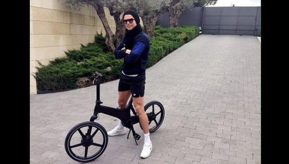 Twitter: Cristiano Ronaldo dio un paseo en bicicleta por Madrid
